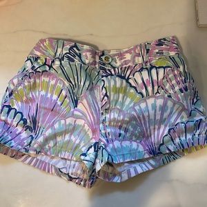 Lily Pulitzer girl size 8 short with adjustable elastic inside